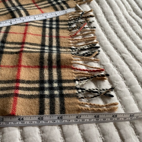 Burberry Lambs Wool Scarf - Picture 5 of 6